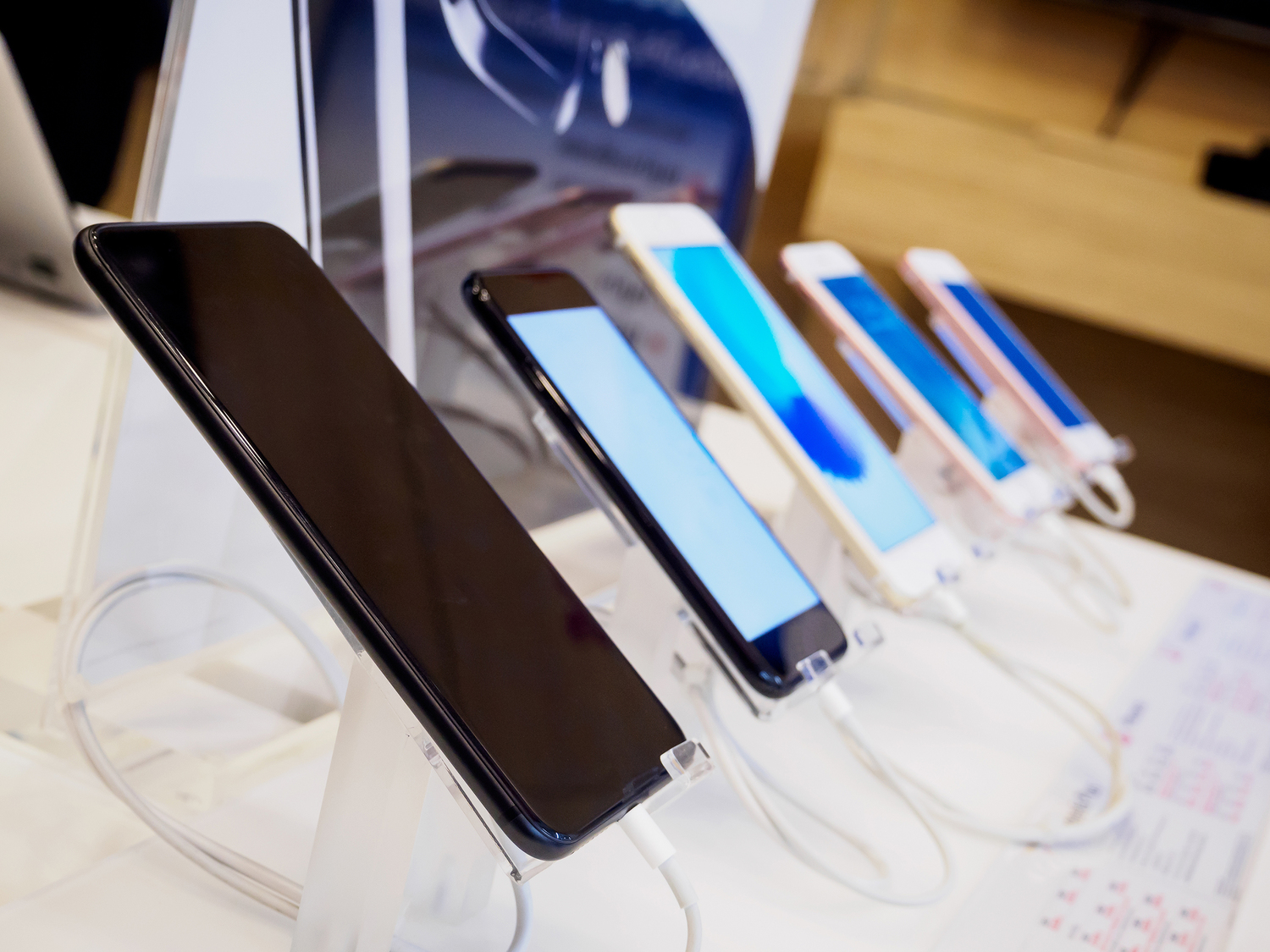 Top 4 Budget Smartphones to Watch for in 2022