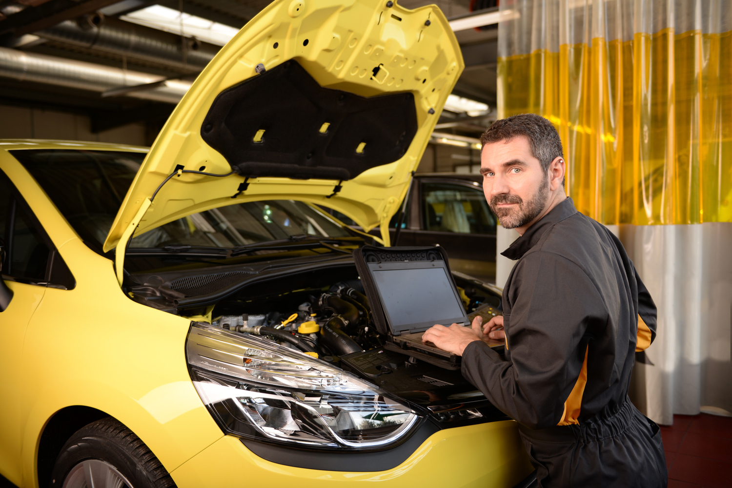 Smart Tips for Choosing a Car Mechanic or Garage